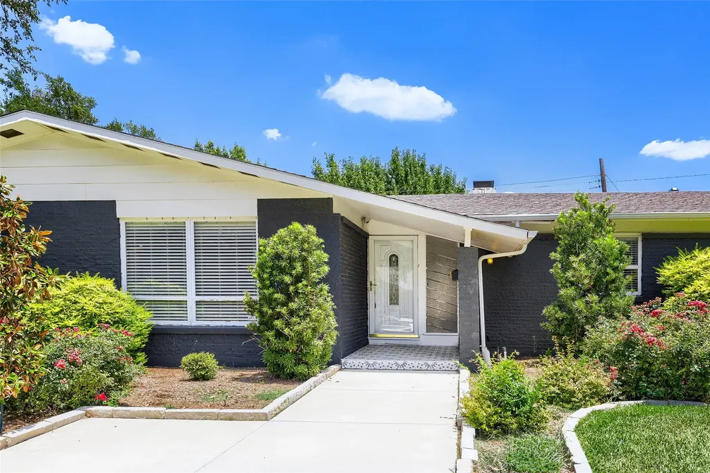11608 Sonnet Drive Dallas TX 75229