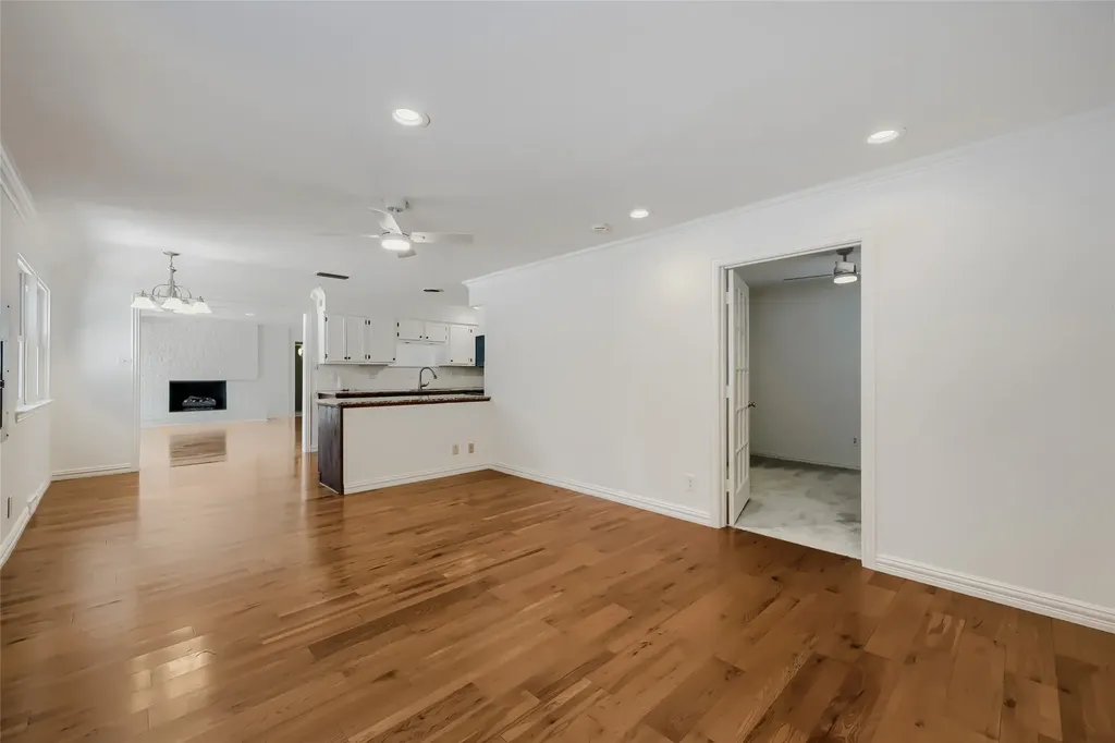 11608 Sonnet Drive Dallas TX 75229