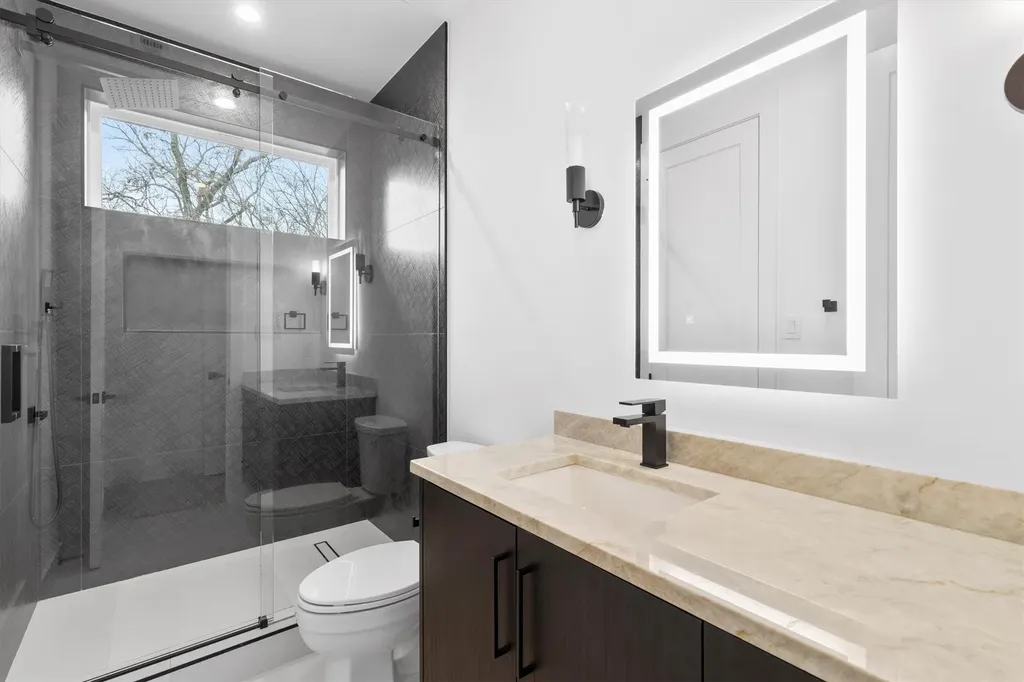 9428 Hobart Street Dallas TX 75218