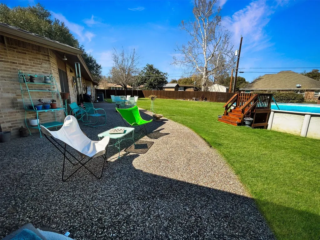 903 N Hoover Avenue Cameron TX 76520