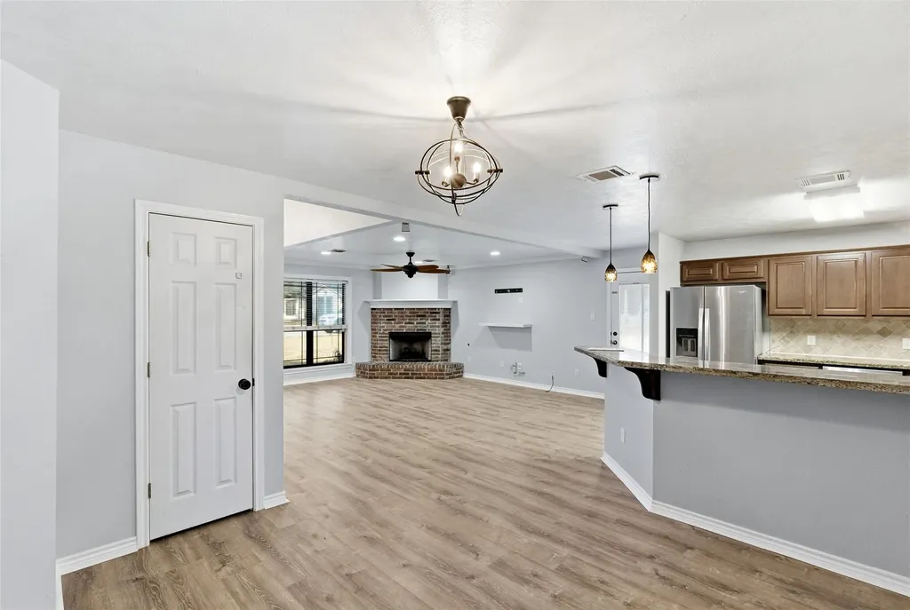 1112 Hopewell Court College Station TX 77845