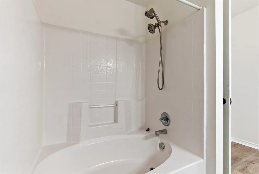 1112 Hopewell Court College Station TX 77845