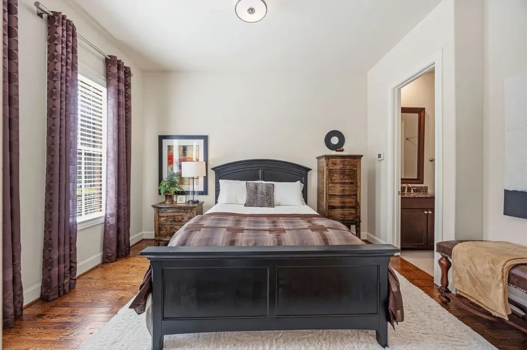 2174 Aylesport Drive Dallas TX 75201