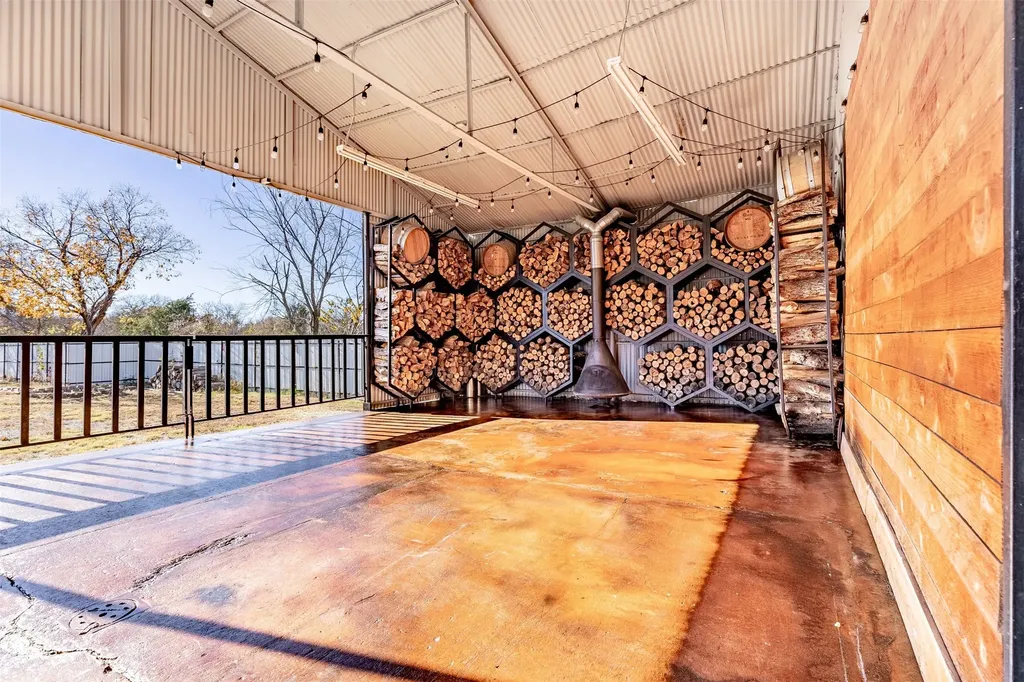 1024 S First Street Sherman TX 75090