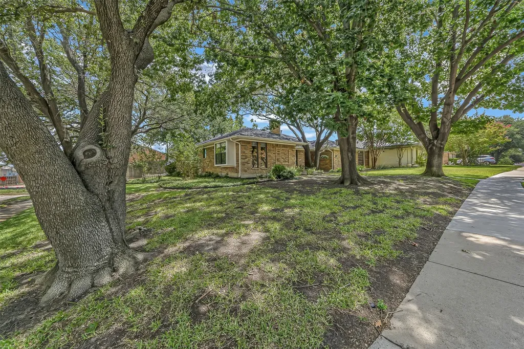 4020 Flintridge Drive Irving TX 75038