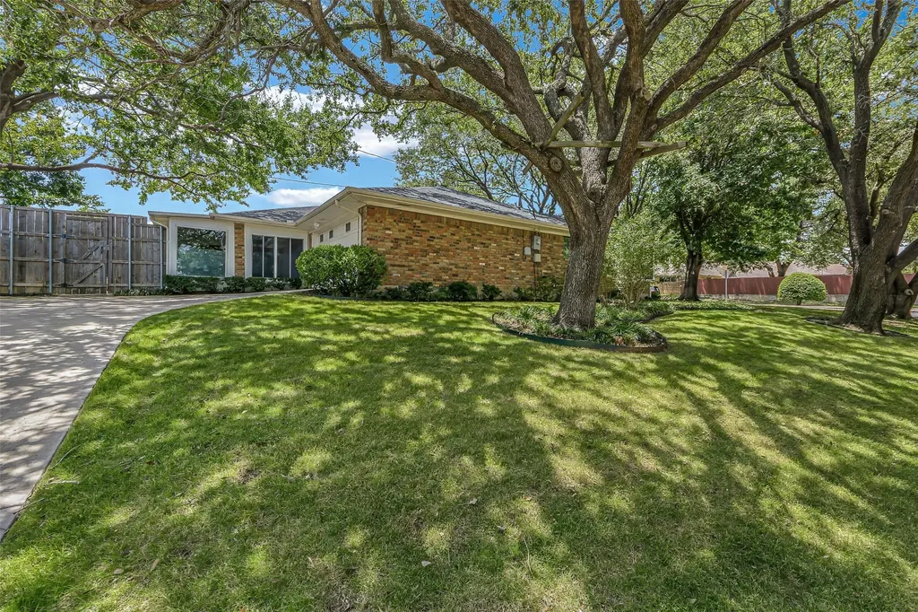 4020 Flintridge Drive Irving TX 75038