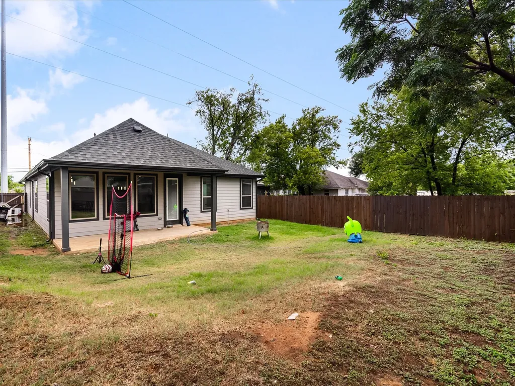 4755 Ramey Avenue Fort Worth TX 76105