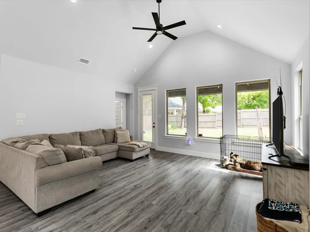 4755 Ramey Avenue Fort Worth TX 76105