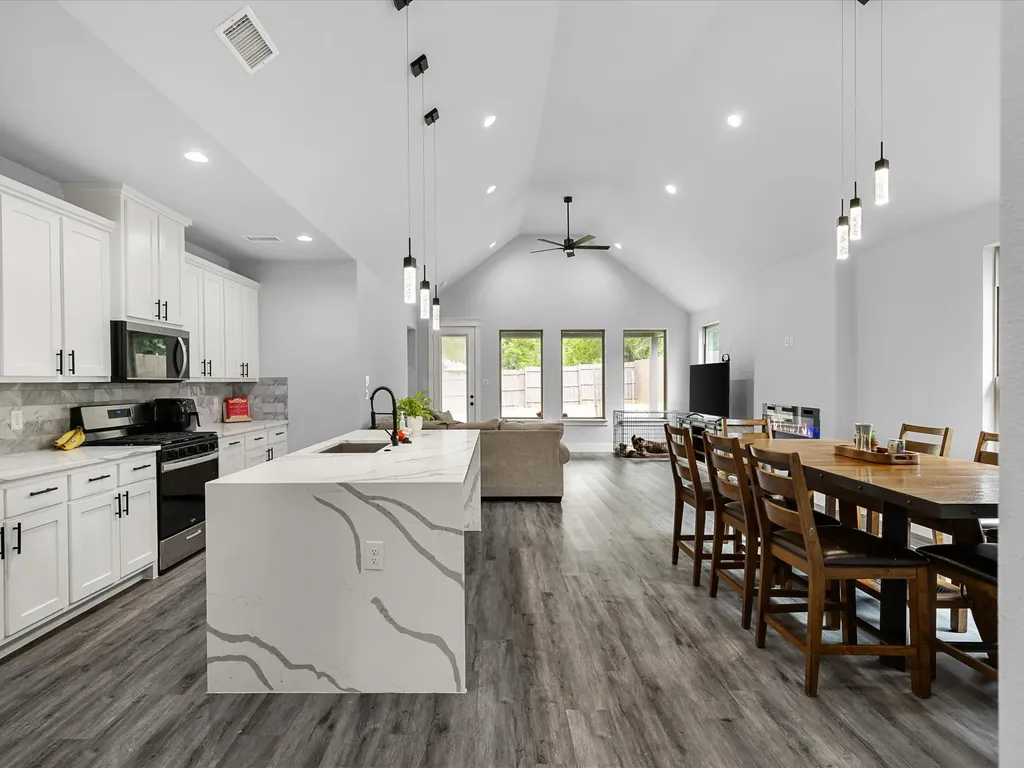 4755 Ramey Avenue Fort Worth TX 76105