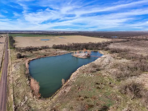 9784 County Line South Axtell TX 76624