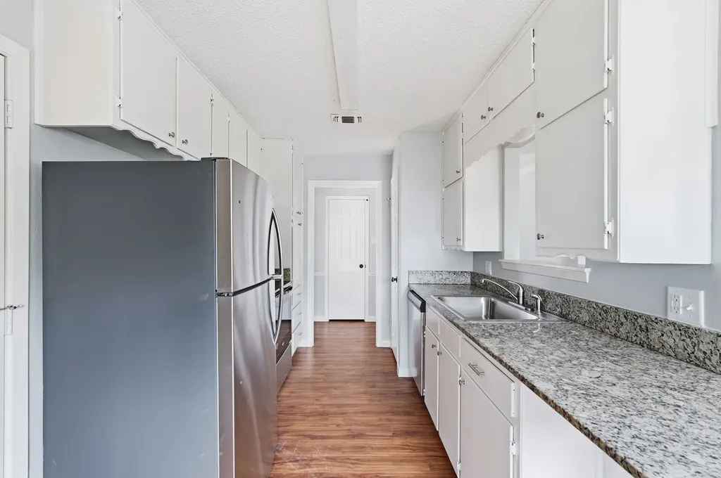 6246 Guilford Street Forest Hill TX 76119