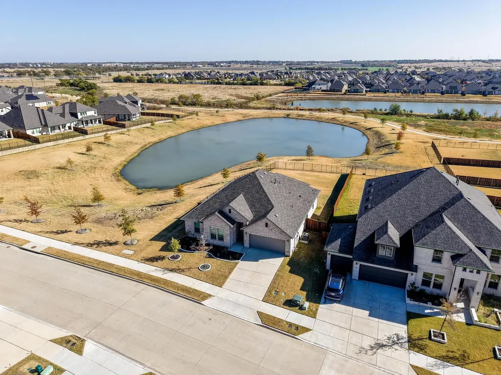 1724 Emmanuel Lane Celina TX 75009