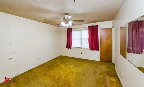 1120 Pine Street Waskom TX 75692