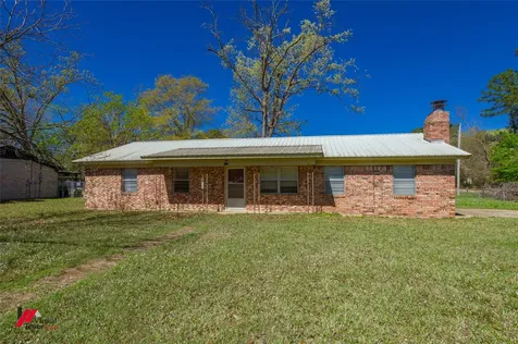 1120 Pine Street Waskom TX 75692