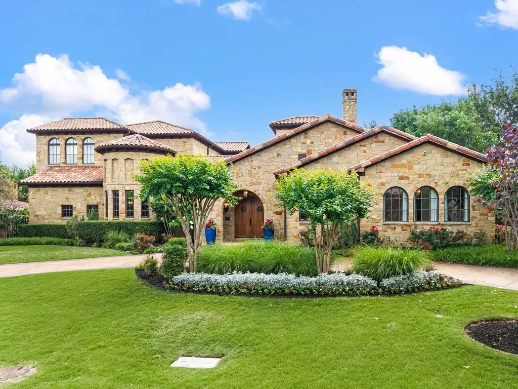 Westlake TX, 2217 King Fisher Drive