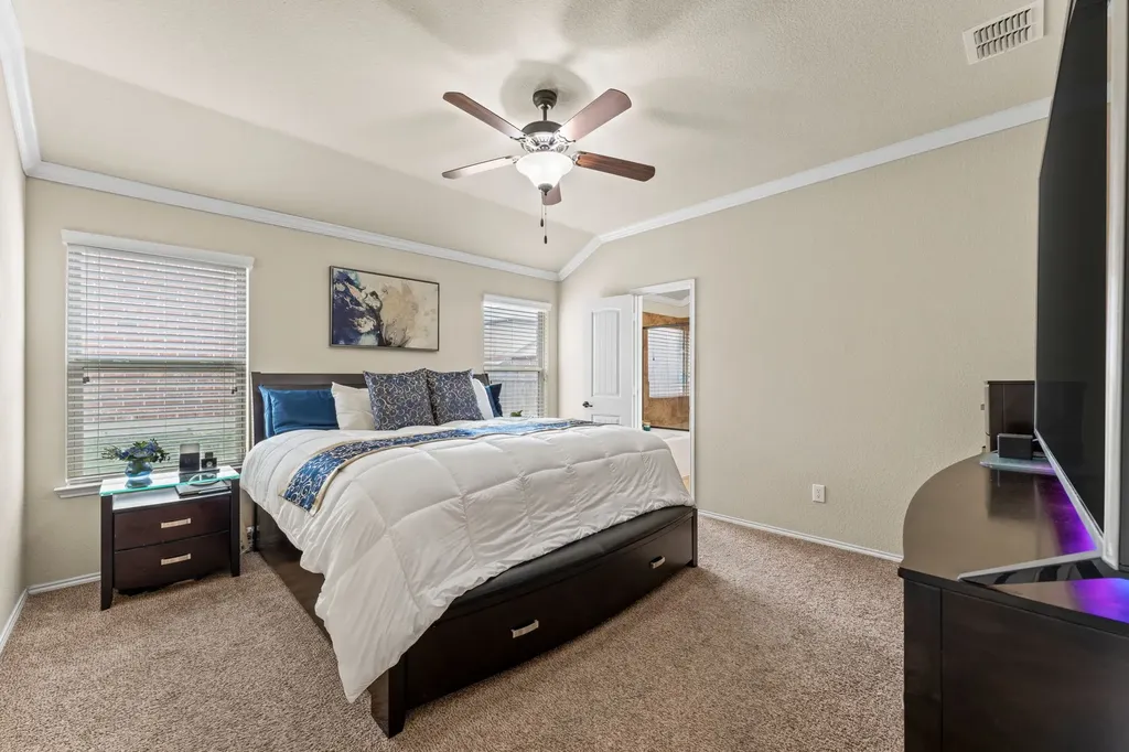 8400 Sioux Trail Aubrey TX 76227