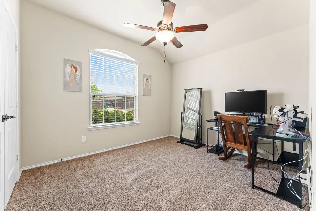 8400 Sioux Trail Aubrey TX 76227