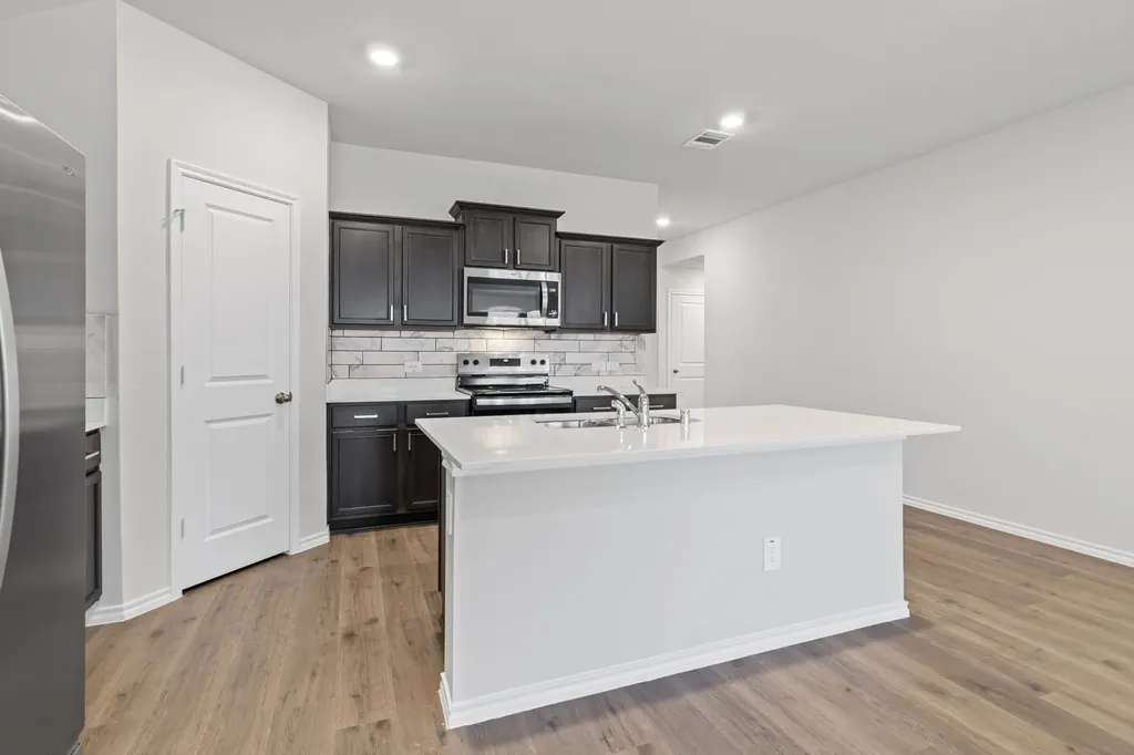 13197 Enclave Parkway Providence Village TX 76227