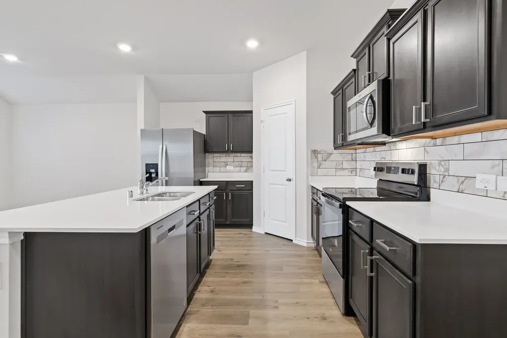 13197 Enclave Parkway Providence Village TX 76227