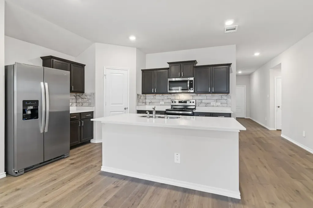 13197 Enclave Parkway Providence Village TX 76227