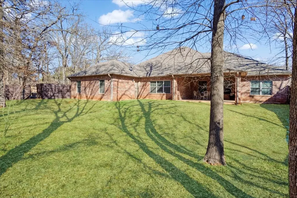 2506 Nantucket Drive Sherman TX 75092
