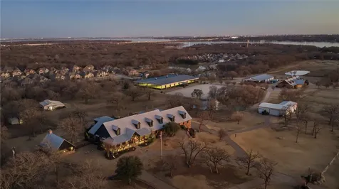 121 Harbor Lane Hickory Creek TX 75065