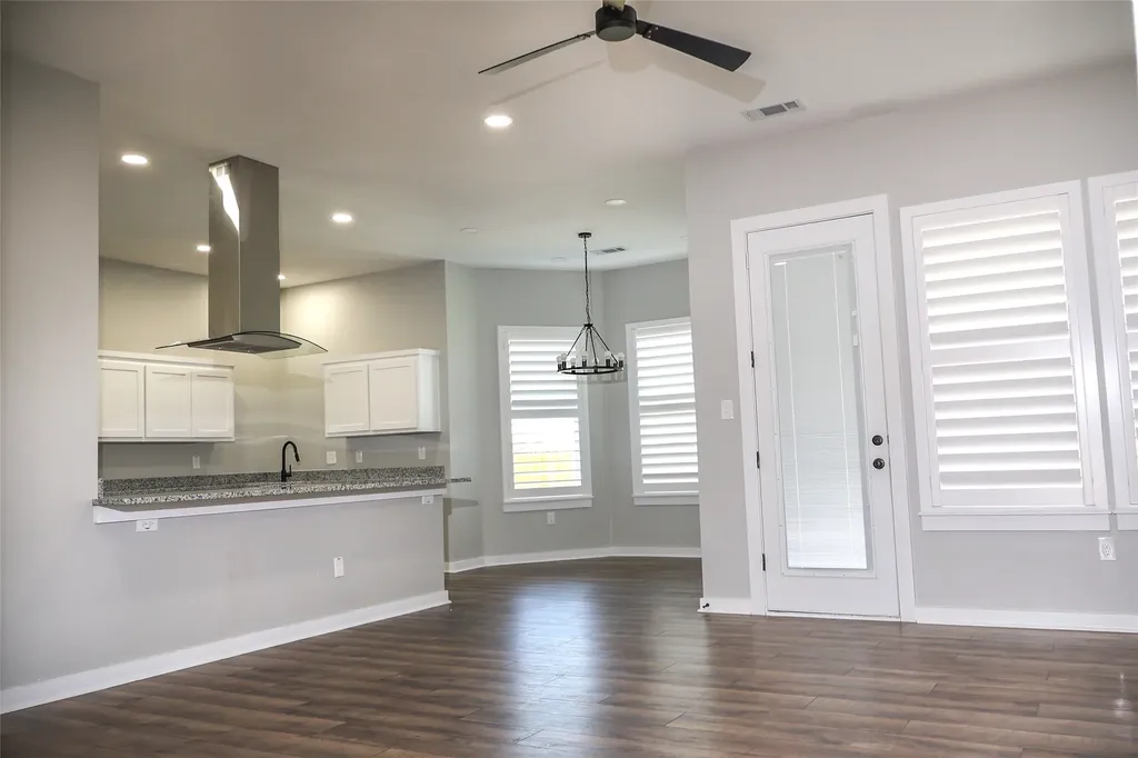 410 Simpson Southmayd TX 75092
