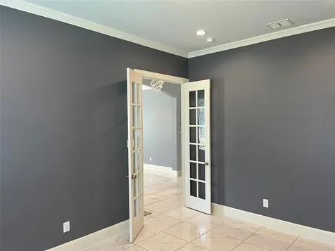 337 Lucille Street Irving TX 75060