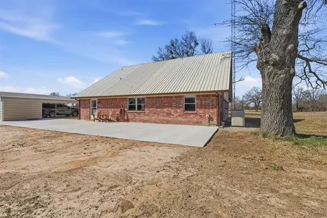 397 Rs County Road 4452 Point TX 75472