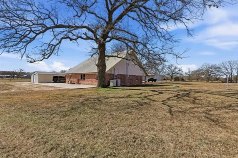 397 Rs County Road 4452 Point TX 75472