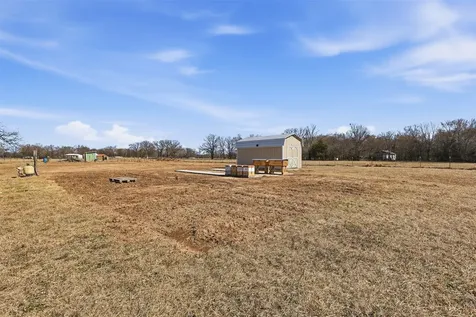 397 Rs County Road 4452 Point TX 75472
