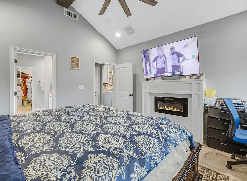 523 Mitchell Ryan Wake Village TX 75501