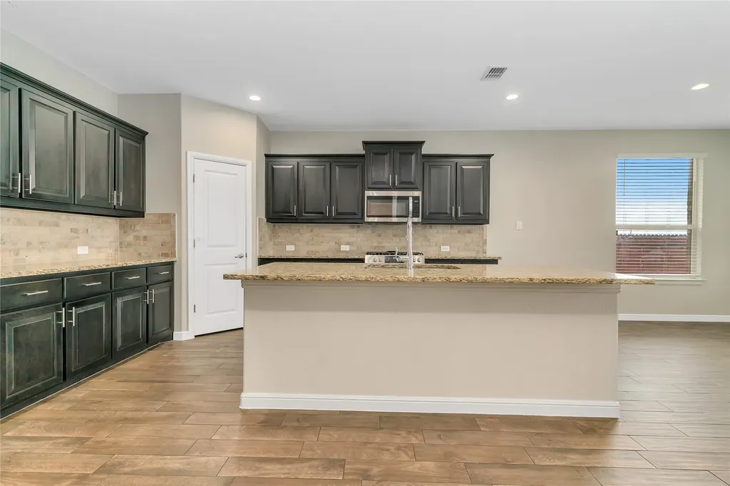 1102 Tiburon Trail Cleburne TX 76033