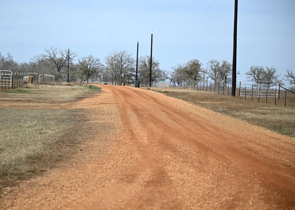 956 Johnson Farms Road Gonzales TX 78632