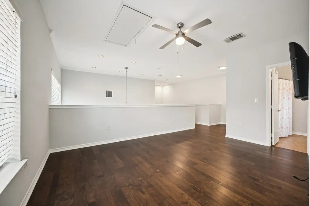 1049 Colonial Drive Coppell TX 75019