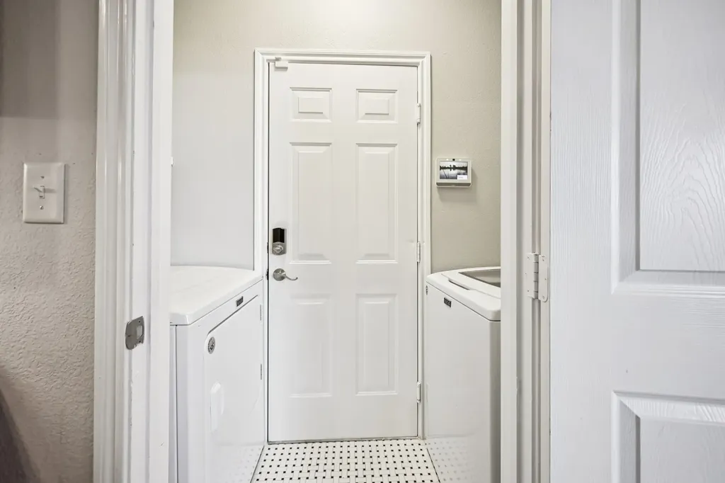 1049 Colonial Drive Coppell TX 75019