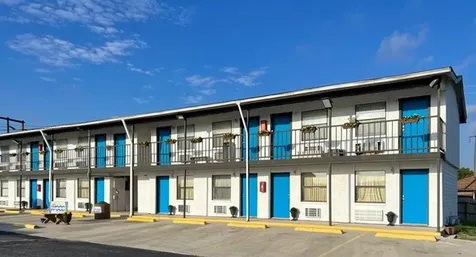 1157 W Bypass 287 Alvord TX 76255