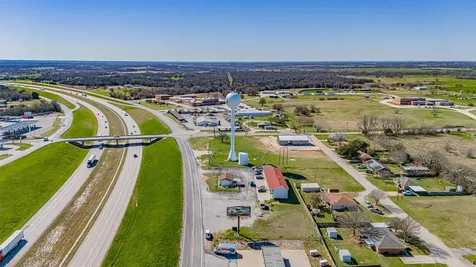 1157 W Bypass 287 Alvord TX 76255