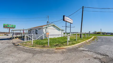1157 W Bypass 287 Alvord TX 76255