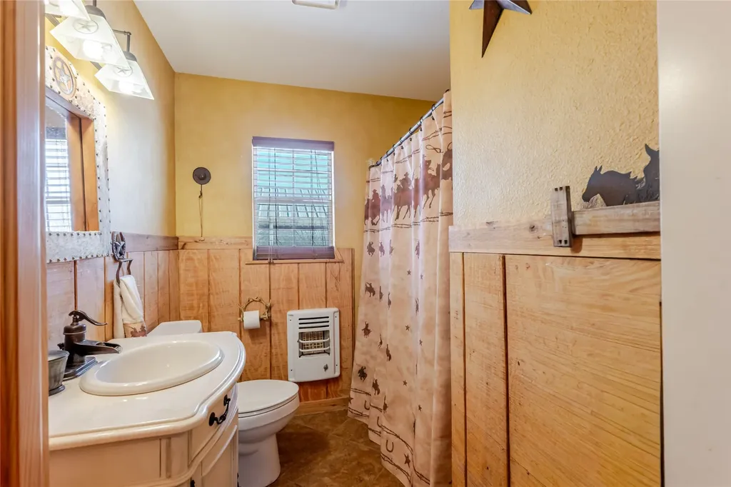 794 W Antelope Road Jacksboro TX 76389