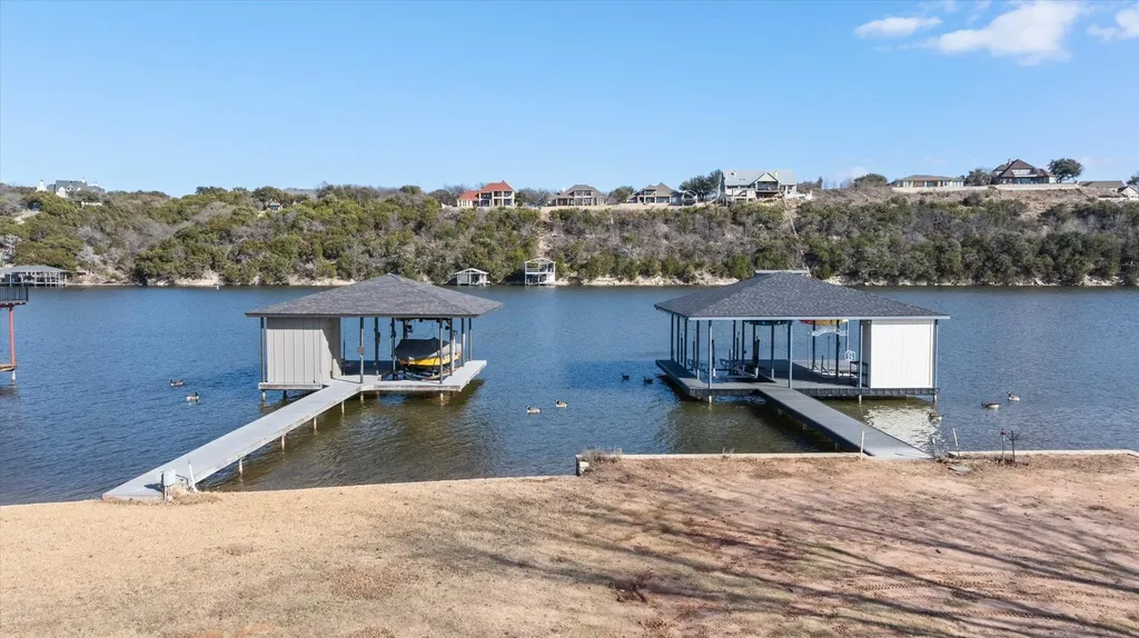 1204 E Scandinavian Court Granbury TX 76048