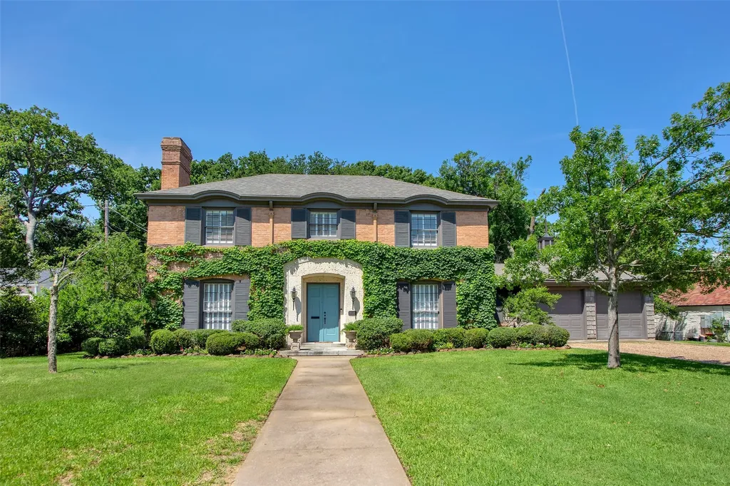 Sherman TX, 1316 Preston Drive