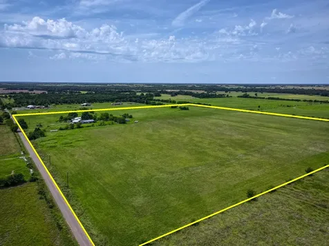 6482 County Road 4700 Commerce TX 75428