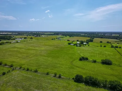 6482 County Road 4700 Commerce TX 75428