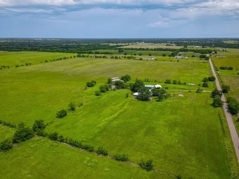6482 County Road 4700 Commerce TX 75428