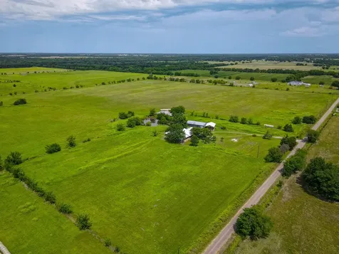 6482 County Road 4700 Commerce TX 75428