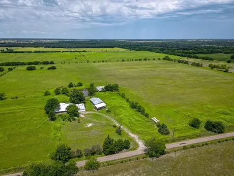 6482 County Road 4700 Commerce TX 75428