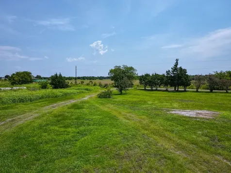 6482 County Road 4700 Commerce TX 75428