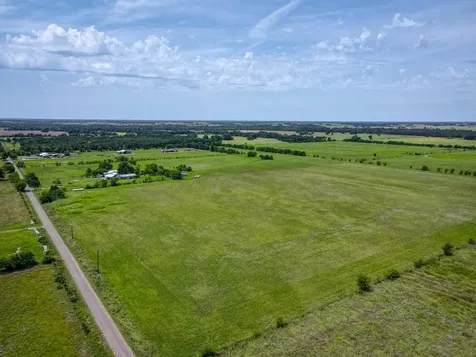 6482 County Road 4700 Commerce TX 75428