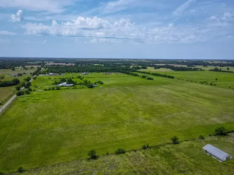6482 County Road 4700 Commerce TX 75428